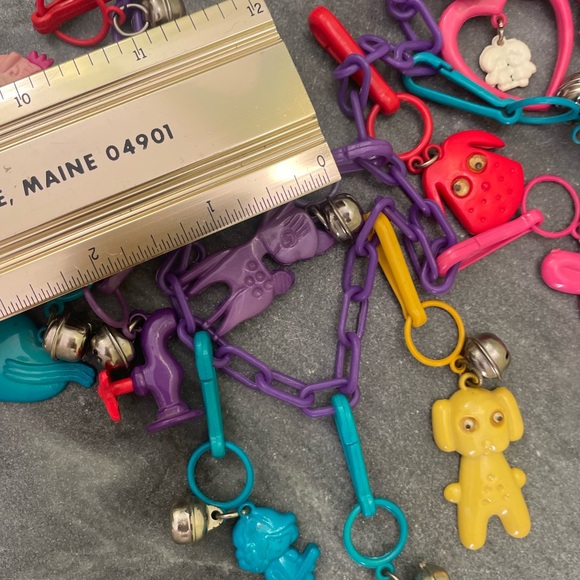 Vintage 80s Vending Machine Charm Necklace - Picture 6 of 10